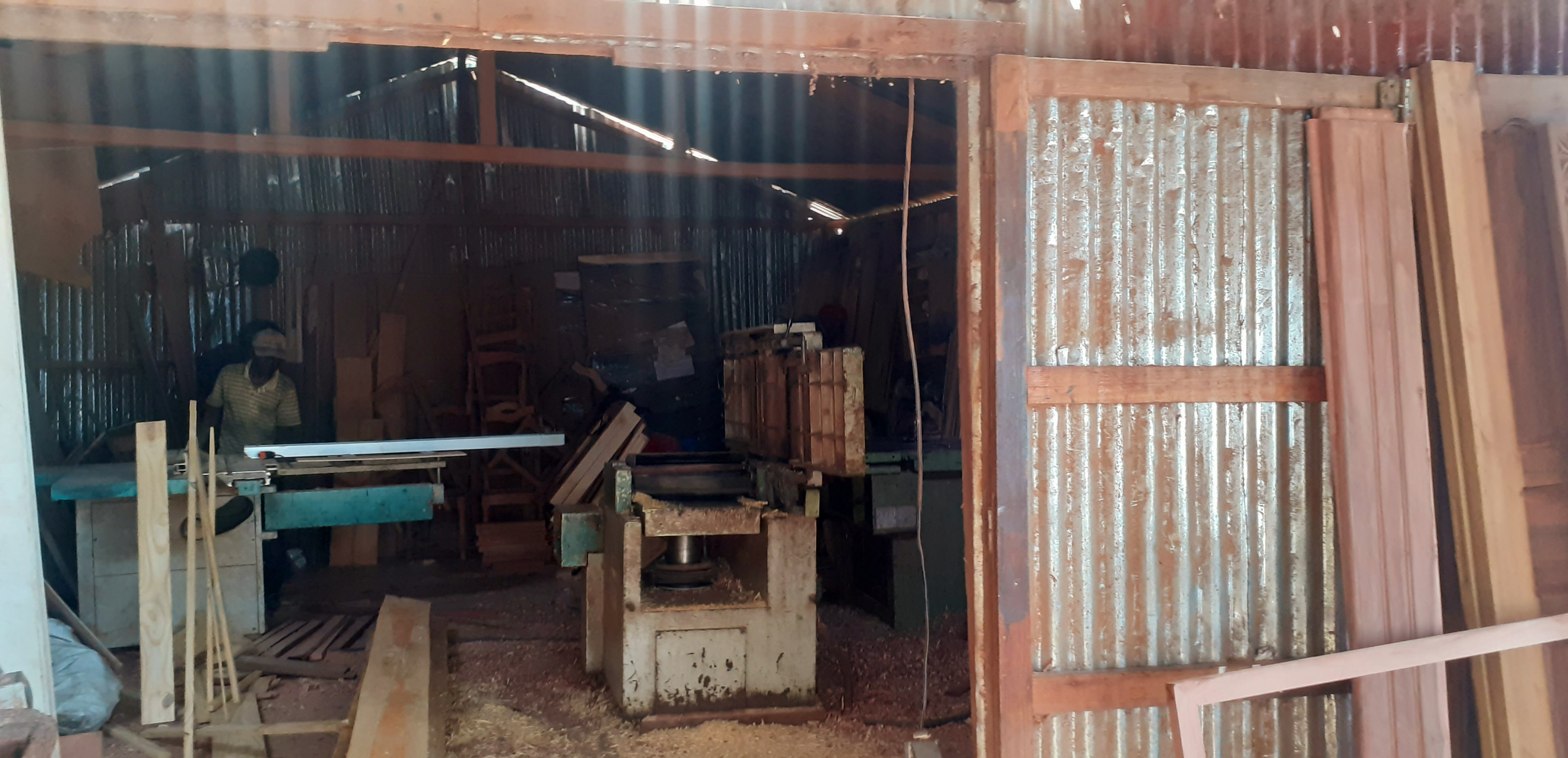 Atelier Menuiserie et tapisserie Ali Ahamada Comores