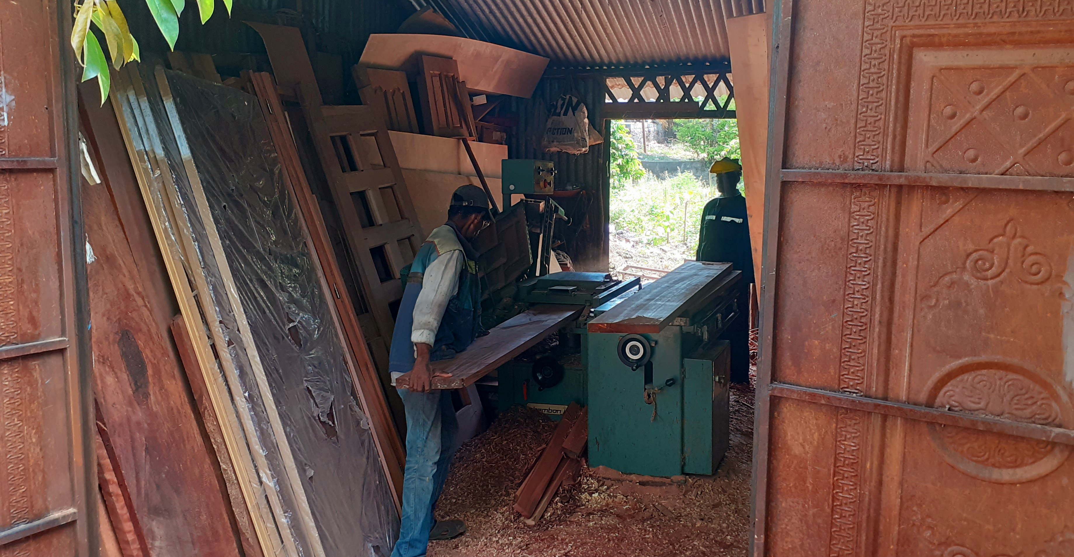 Atelier Menuiserie & Tapisserie Moinaecha Ahamada